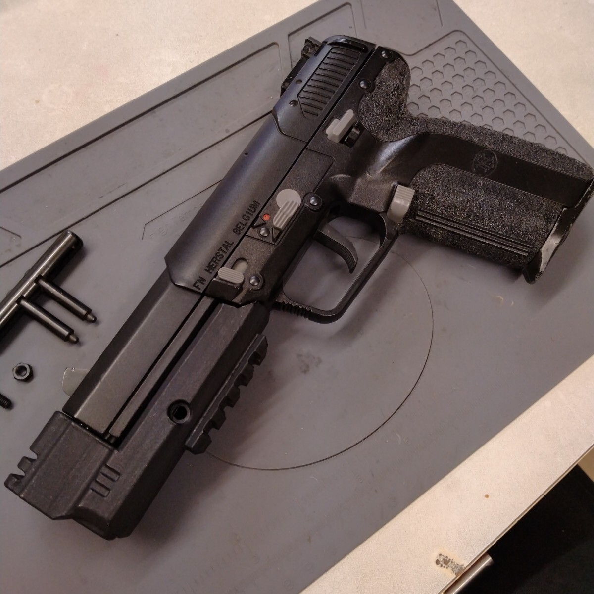 マルシン CO2 ガスガン ファイブセブン ステッピング加工品 中古 訳