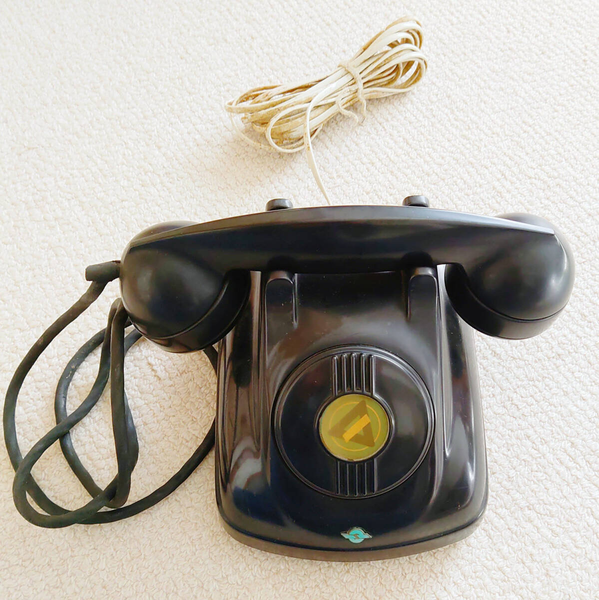 昭和38年製 黒電話 ダイヤル無しタイプ】岩崎通信機 4号C共電式