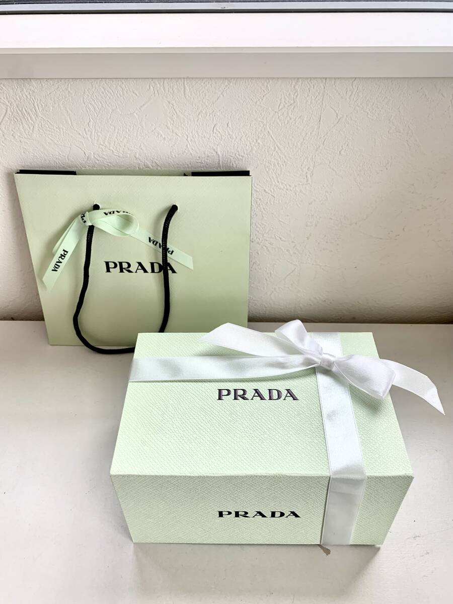 プラダ ギフトボックス ショッパー グリーン｜Yahoo!フリマ（旧PayPay