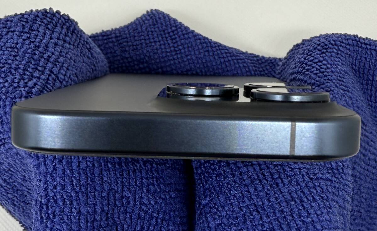 iPhone 15 Pro 256GB SIMフリー ブルーチタニウム バッテリー100％ +