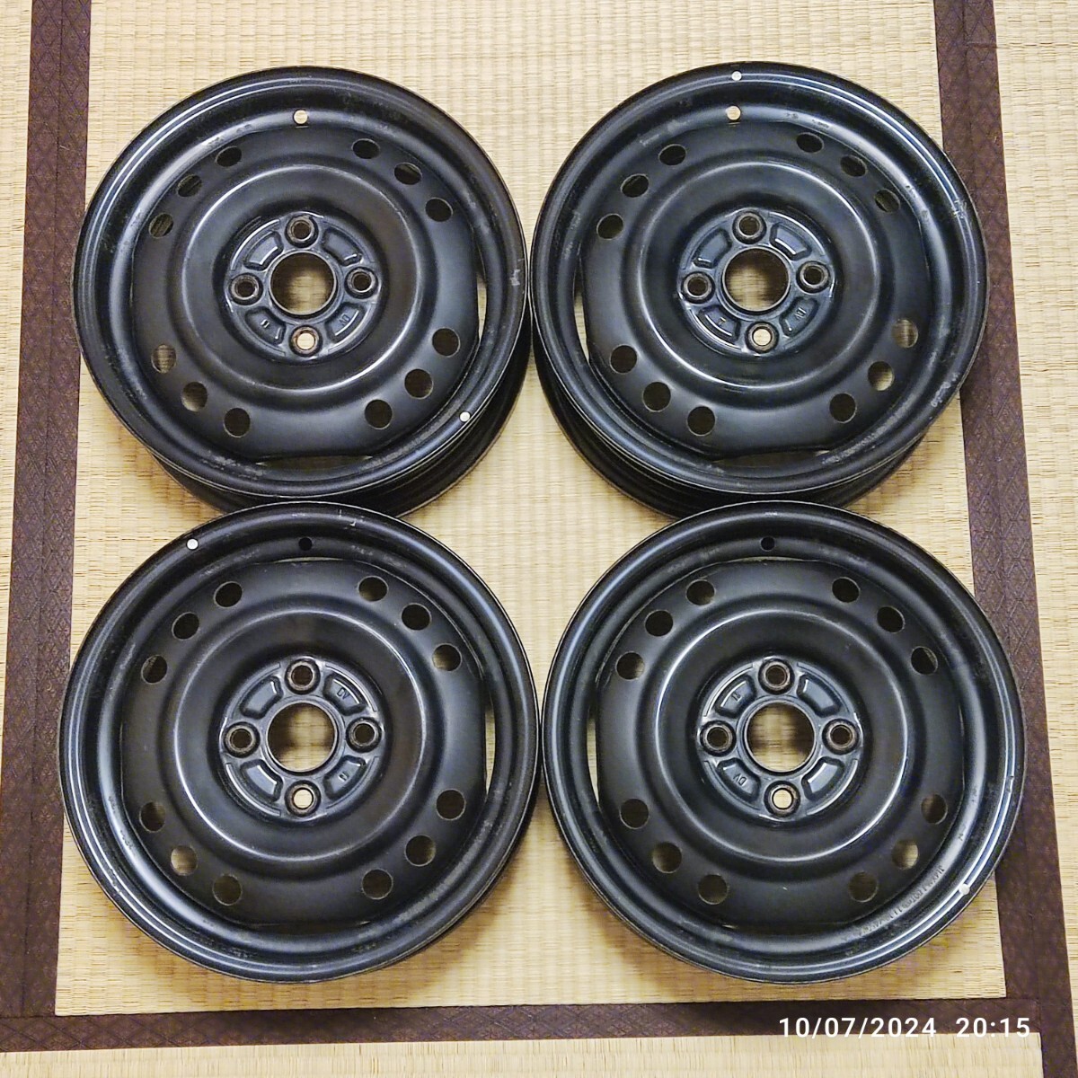 ダイハツ 純正 14インチ 4 5J オフセット+45 PCD100 刻印 DV スチール