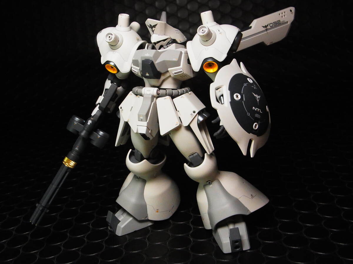 Yahoo!オークション - 【全塗装完成品】HGUC サイコ・ドーガ 【小改造