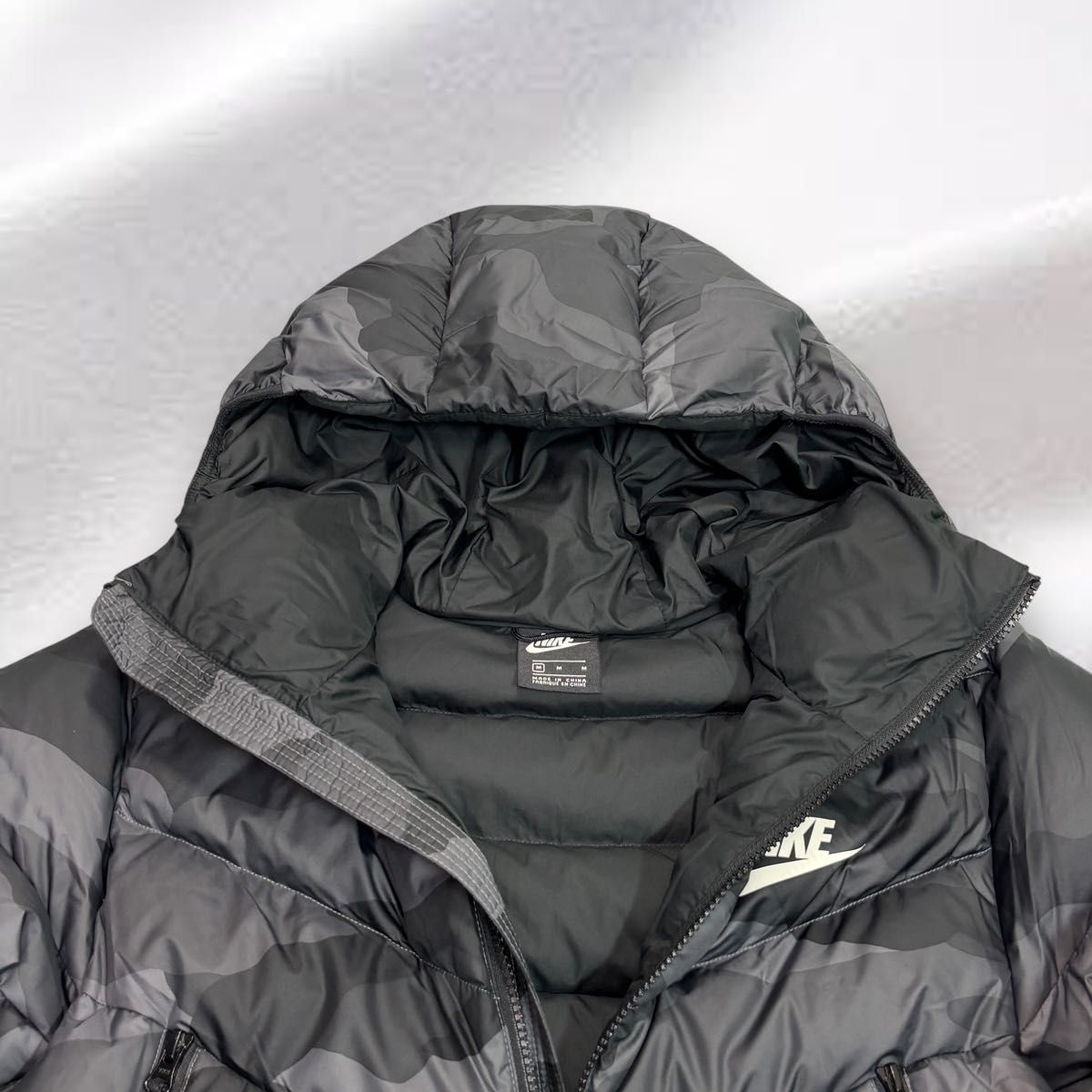 美品】NIKE ナイキ ダウンジャケット ブラック カモフラ 迷彩 M｜Yahoo