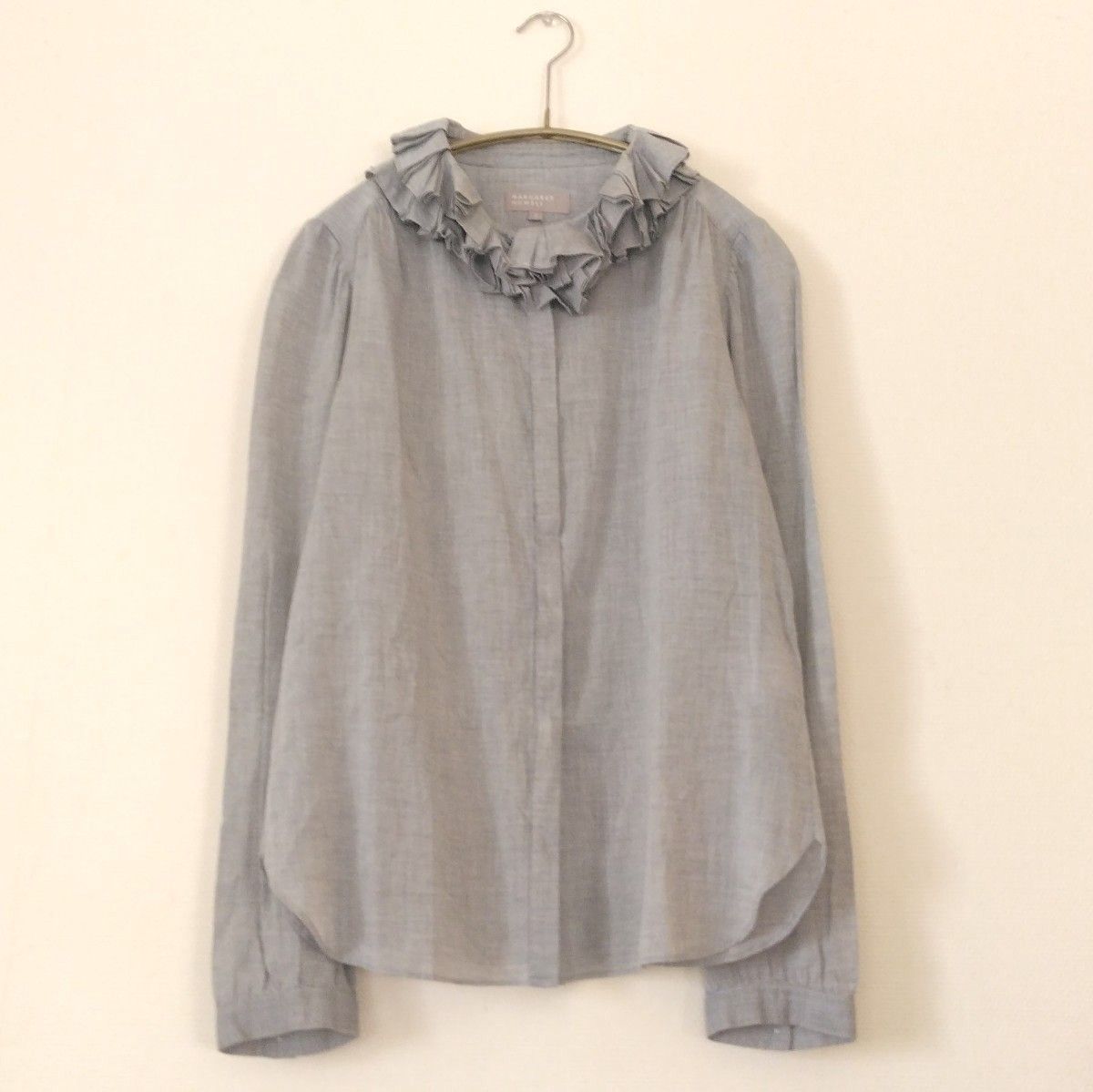 マーガレットハウエル ダブルラッフルフリルカラーブラウス Ⅰ グレー
