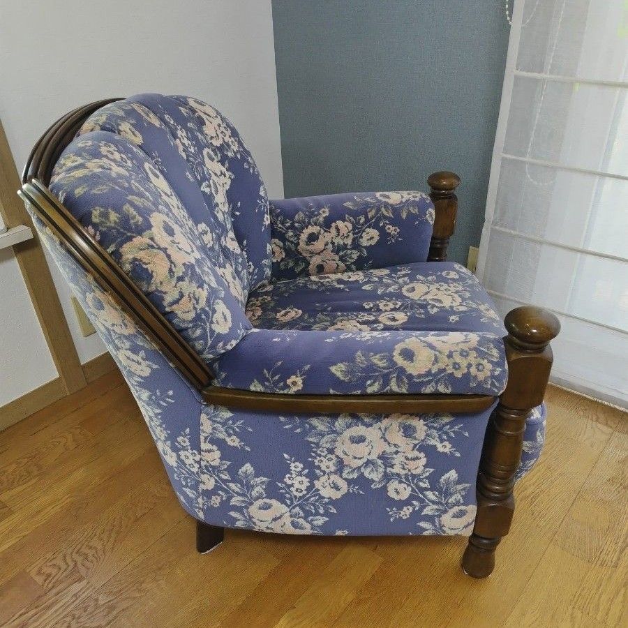 ラスト1点 【送料・設置無料】カリモク 1人掛け ソファ ②