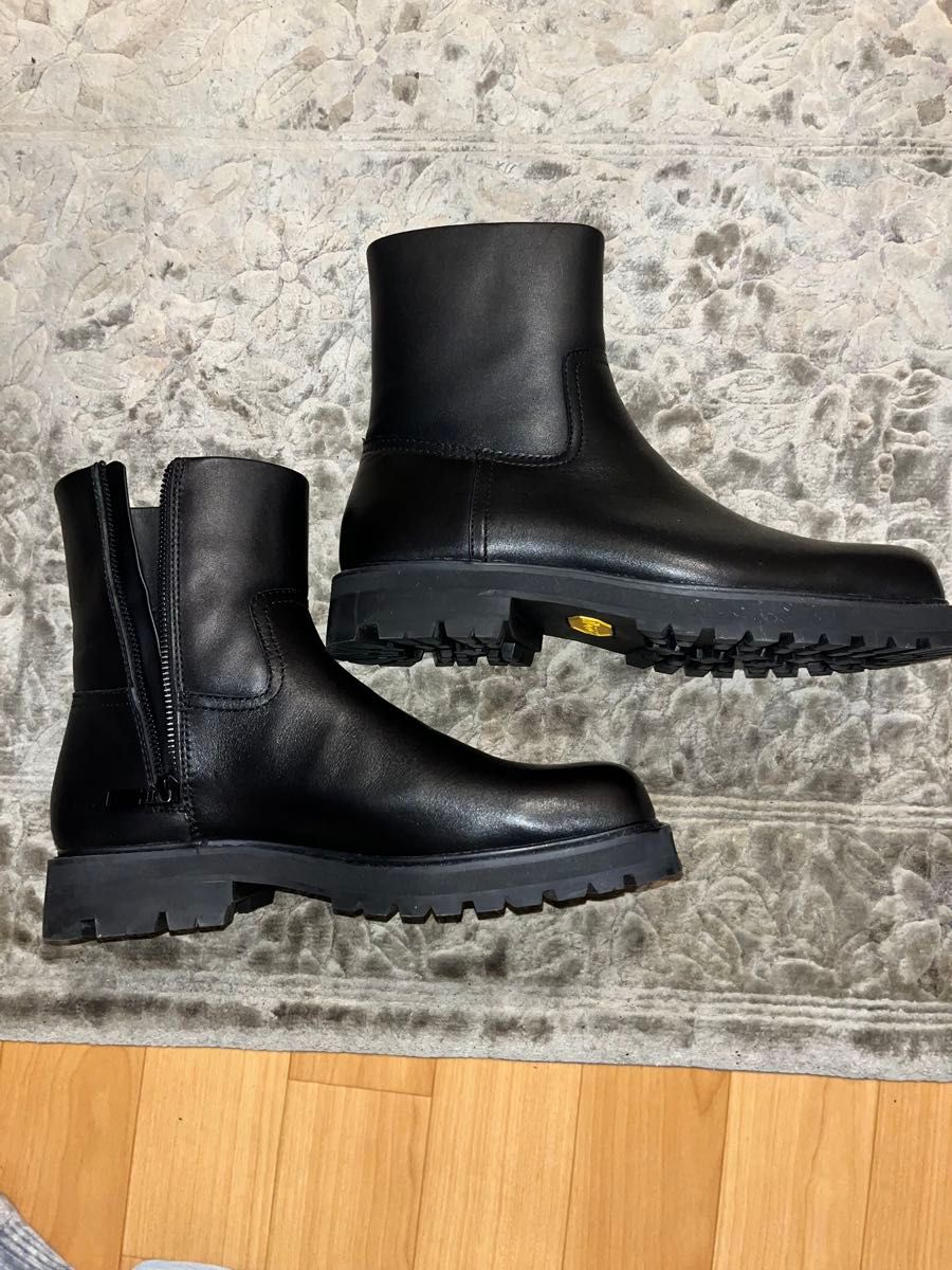 美品】ZARA ビブラムレザーブーツX STUDIO NICHOLSON｜Yahoo!フリマ