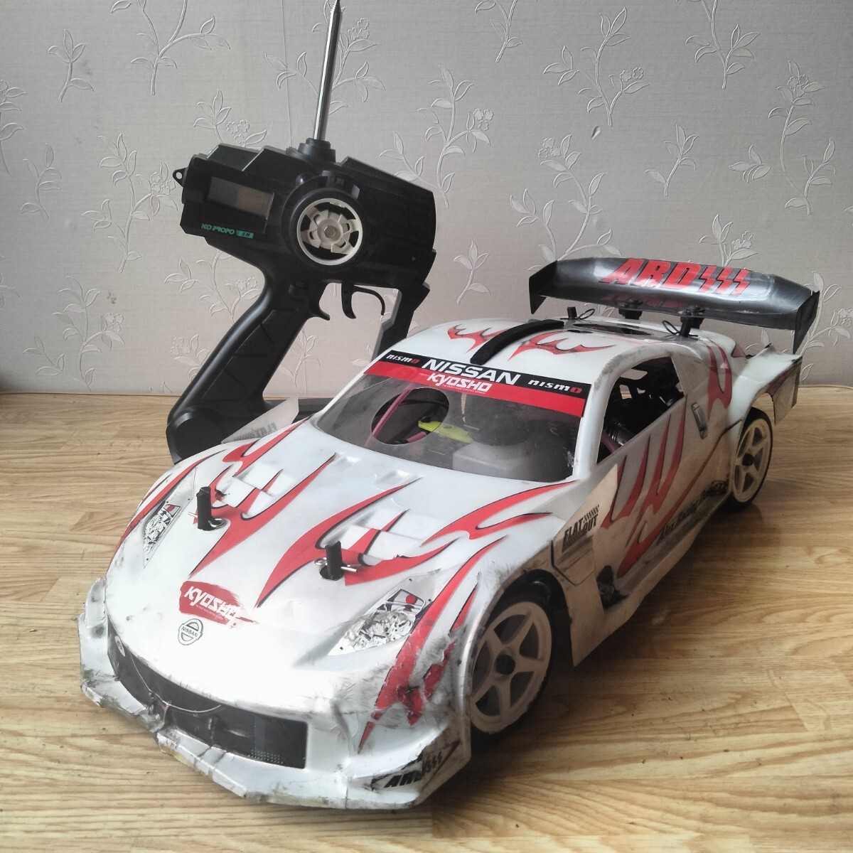 無限￼ MTX4R ムゲン1/10エンジンカー 2台 ラジコン 1⁄10 エンジンカー