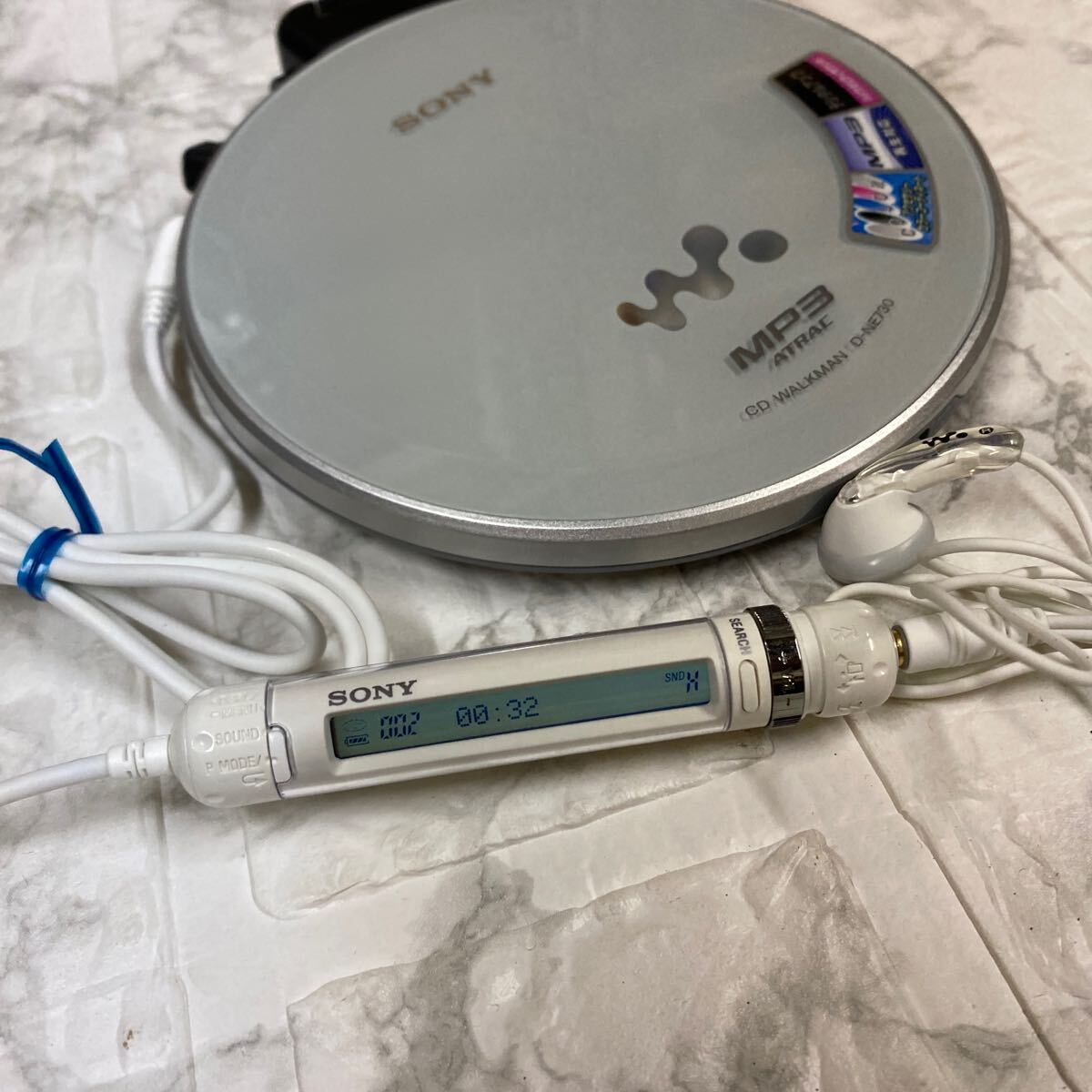 Yahoo!オークション - SONY CDウォークマン D-NE730-S WALKMAN CDウォ