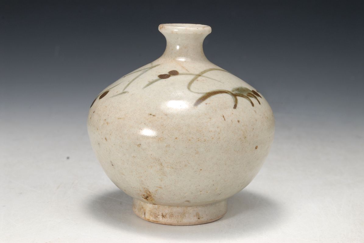 油壺 古伊万里 花と紗綾形紋様 油壺 古伊万里 花と紗綾形紋様 油壺 古