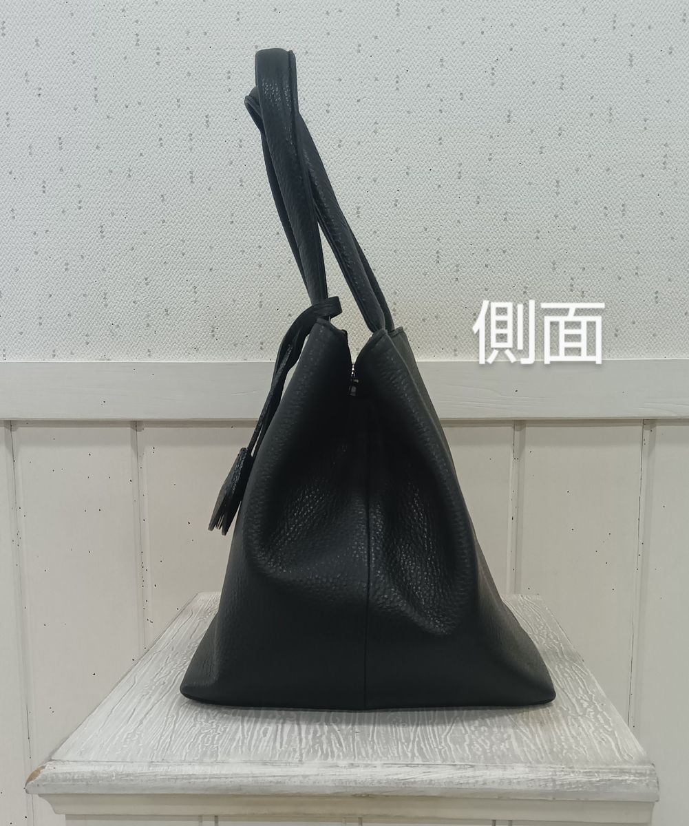 キタムラ」シュリンクレザーB5サイズ対応フォルムチェンジハンドバッグ