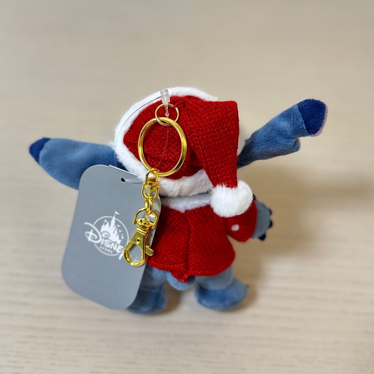 新品タグ付き ディズニーストア スティッチ ぬいぐるみキーチェーン