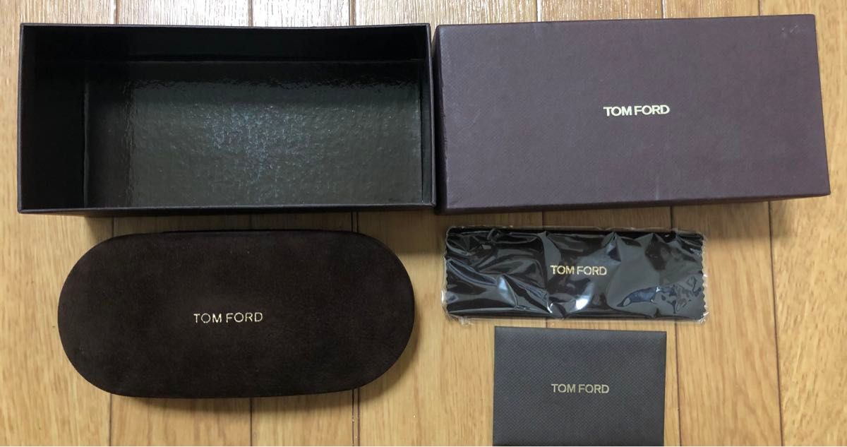 トムフォード TOMFORD メガネケース サングラスケース クロス｜Yahoo