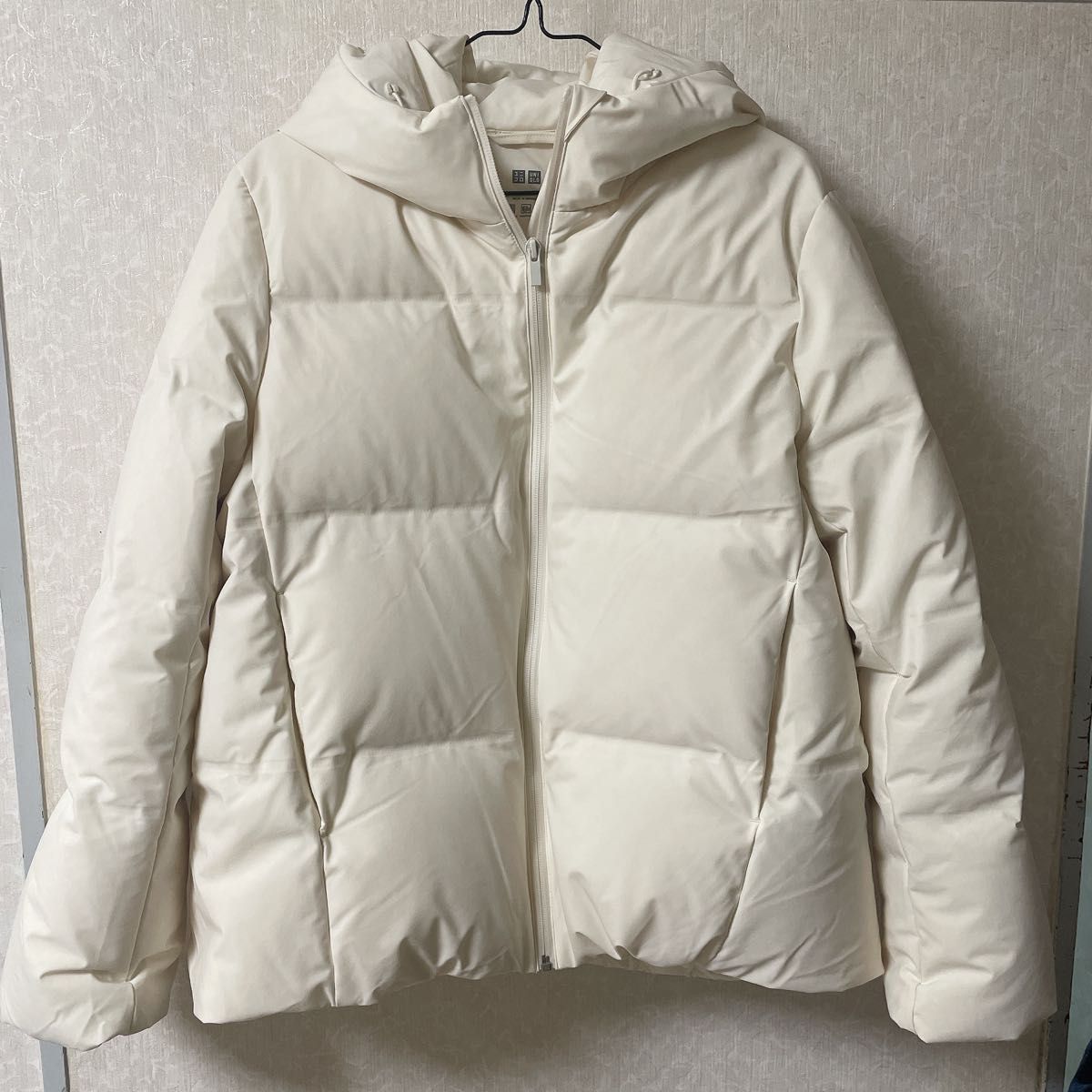 UNIQLO シームレスダウンパーカ オフホワイト Lサイズ ユニクロ ダウン