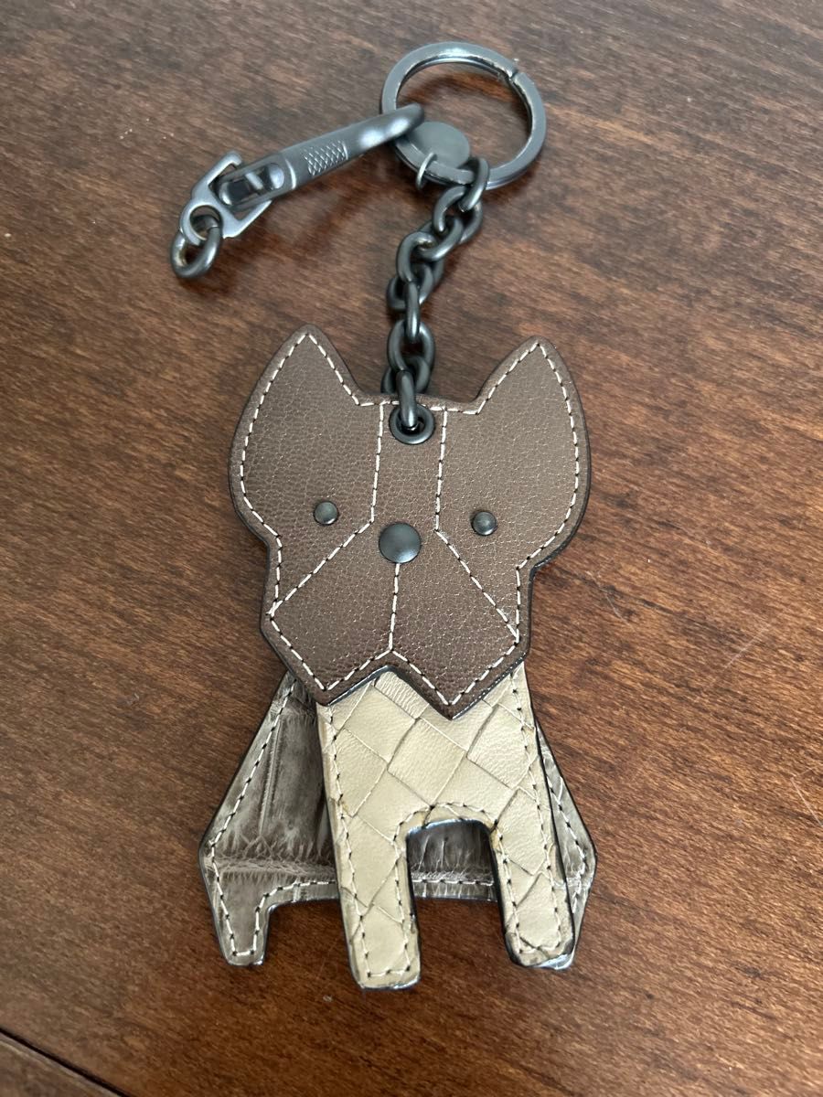 ボッテガヴェネタ レザー ドッグ 犬 バッグチャーム キーホルダー