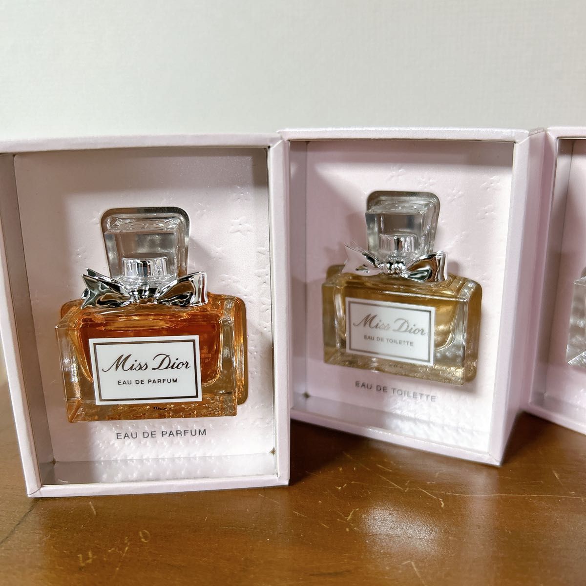 Christian ミスディオールMissDiorシェリー5ml香水4個セットBOX箱入り