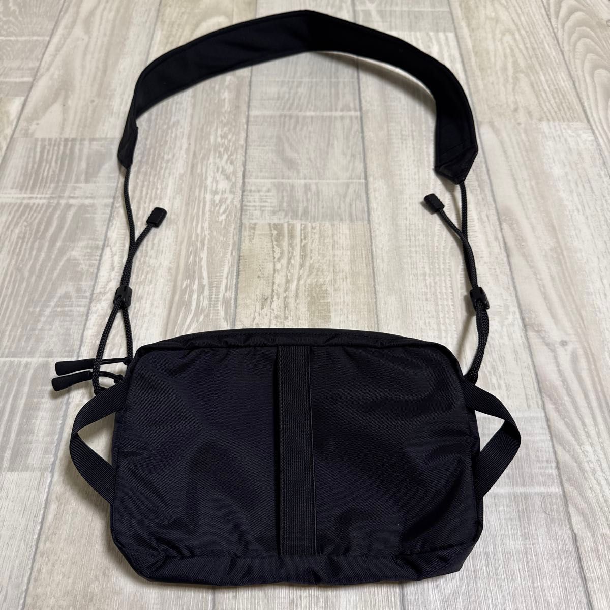 未使用 山と道 Zip Pack ミニポーチ ショルダーストラップ付 撥水