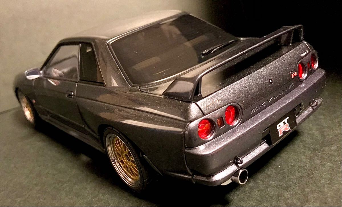 送料無料 AUTOart製 1/18 NISSAN Skyline GT-R (R32) V-SPEC ll Tuned