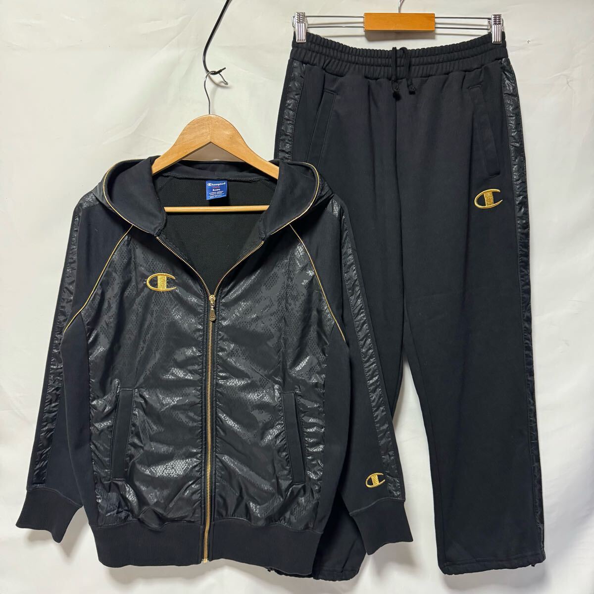 Yahoo!オークション - 希少【champion チャンピオン【黒 × 金】魔裟斗