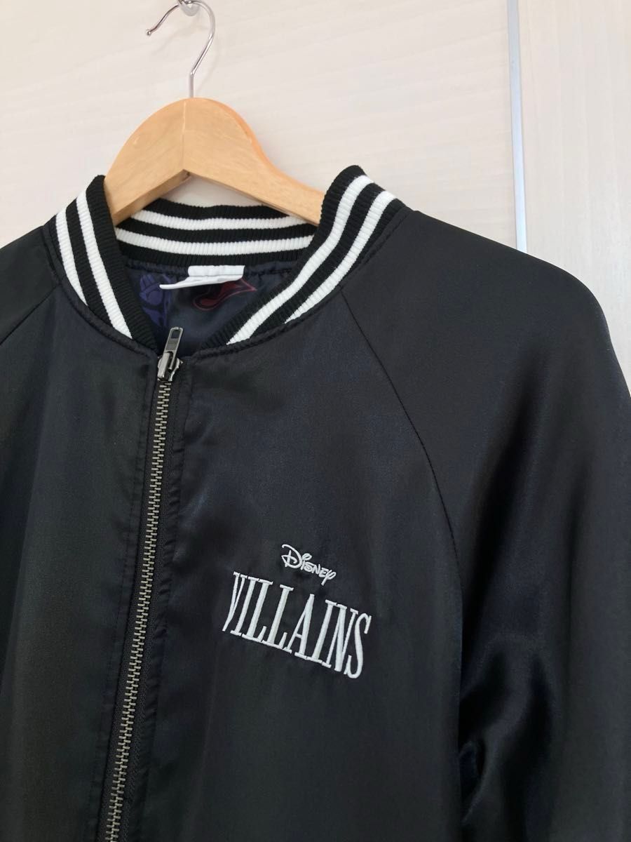 ヴィランズが豪華に勢揃い ベルメゾン ディズニー 刺繍スカジャン