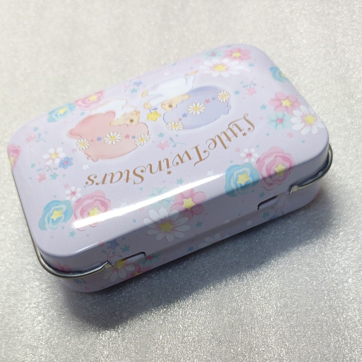 サンリオ キキララ リトルツインスターズ 蓋付き ミニ 缶ケース 小物