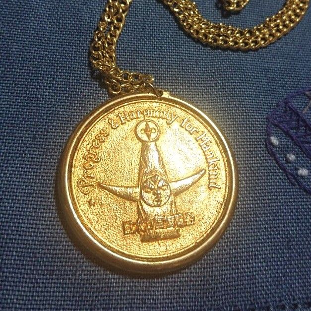 昭和レトロ EXPO'70 大阪万博 太陽の塔 ペンダント ネックレス 岡本