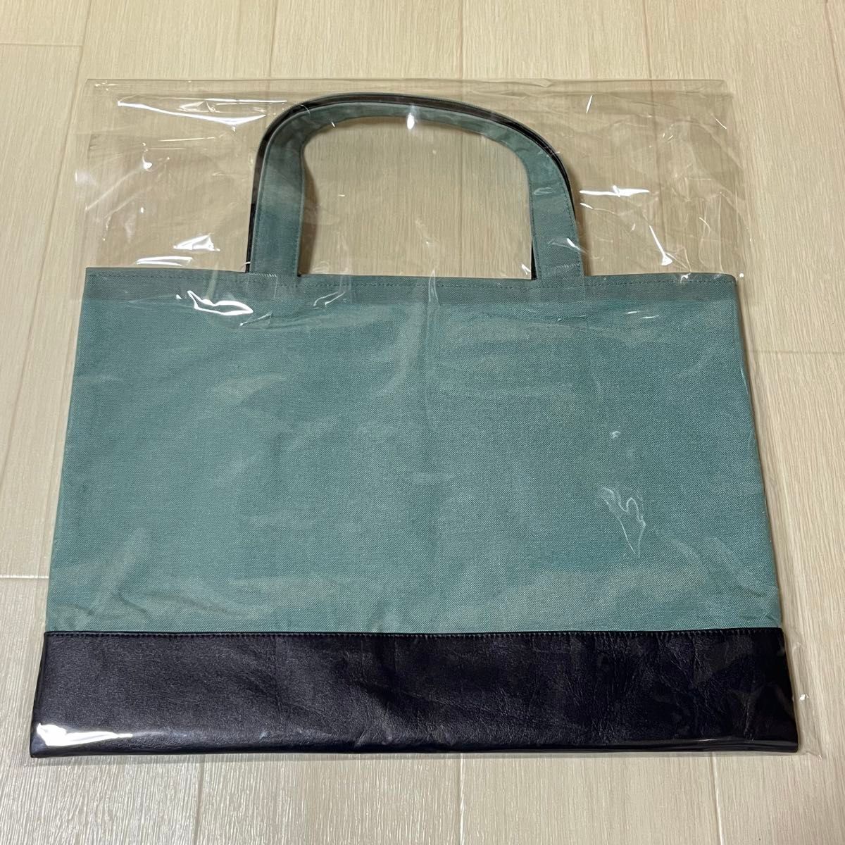 新品】ファミリア バッグ ブック入れ 春のファミリアショー2025 トート