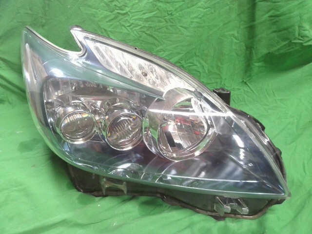 プリウス DAA-ZVW30 右ヘッドライトASSY Sツーリングセレクション 202