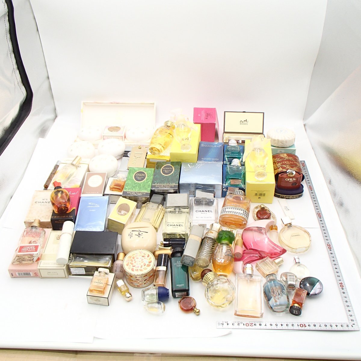 Yahoo!オークション - 同梱不可 香水 まとめて 約7.1㎏ /未開封品/開