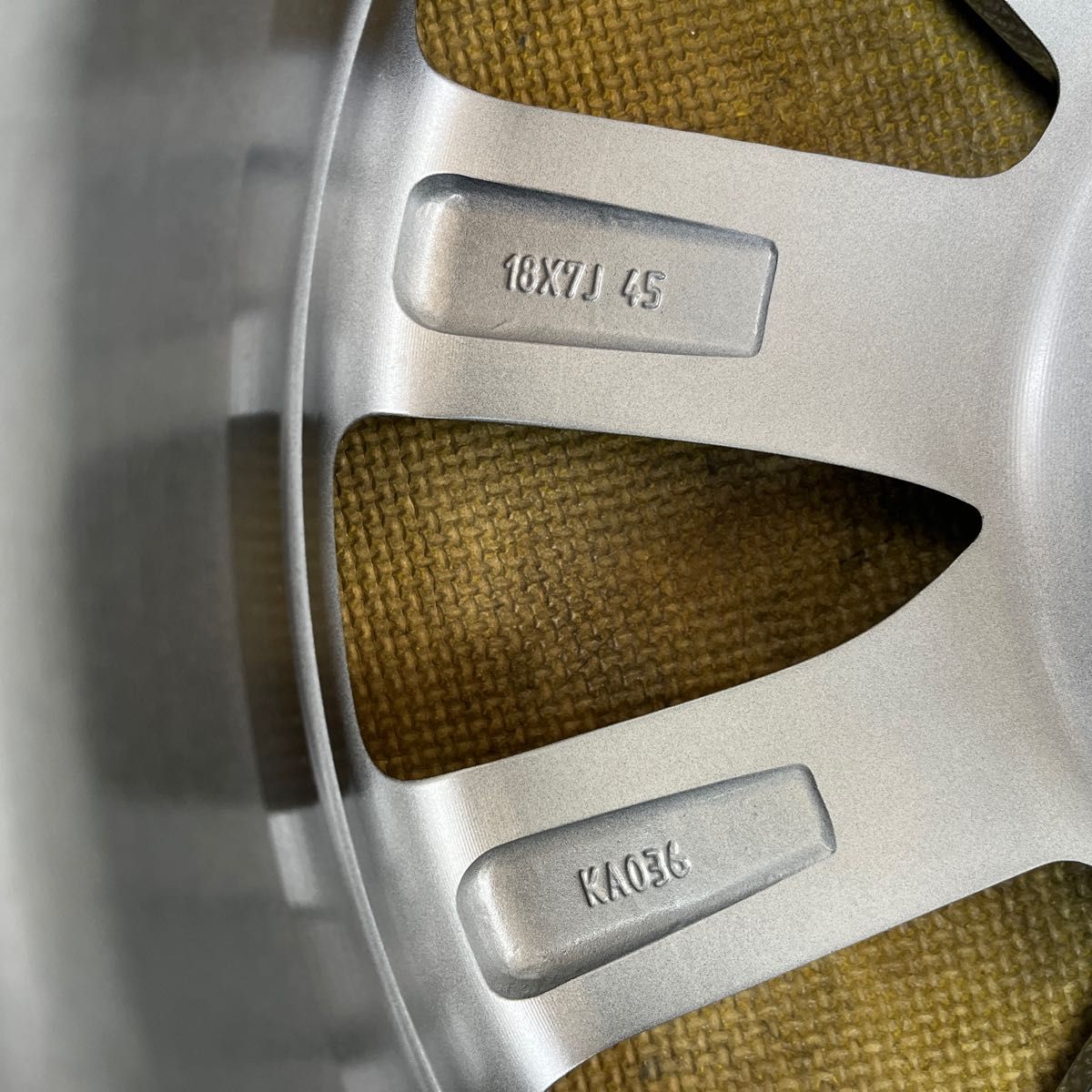 新車外し マツダ3ファストバック 純正ホイール1本 グレーメタリック