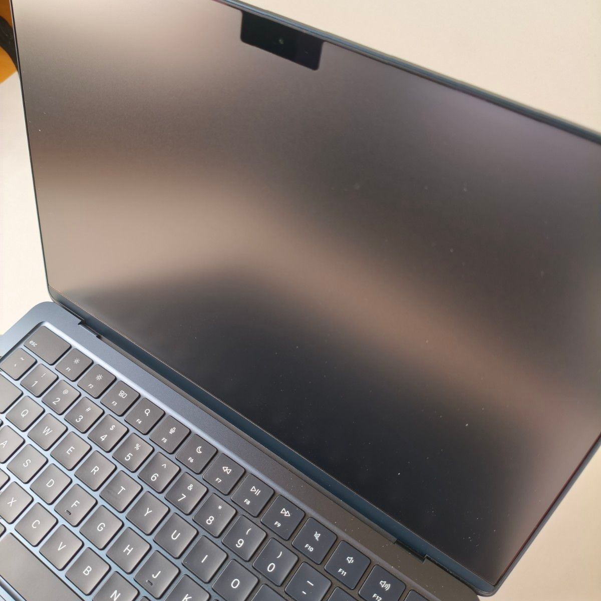 Apple Macbook Air M4 13インチ 2025 512GB USキーボード新品同様