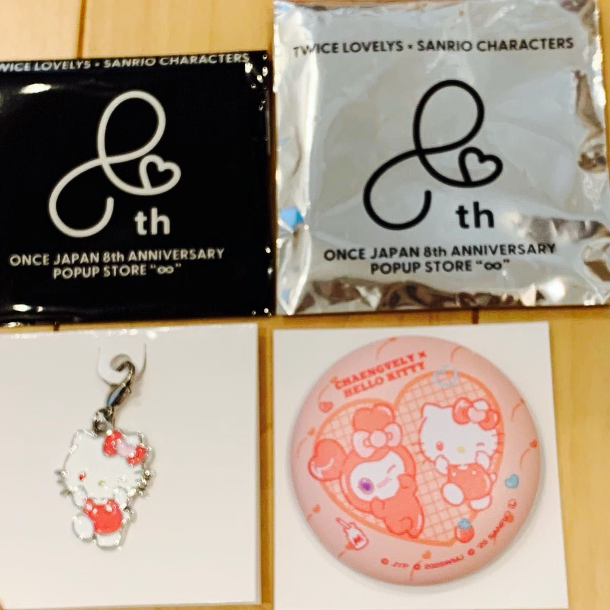 新品未使用 TWICE サンリオコラボ チェンブリー ハローキティ 缶バッジ