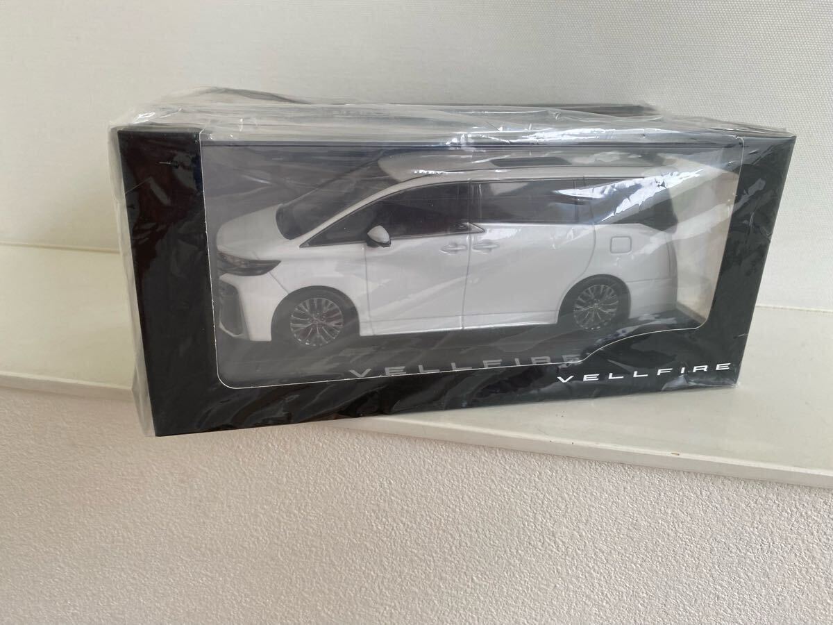 送料込み トヨタ 新型 ヴェルファイア 1/30 VELLFIRE カラーサンプル