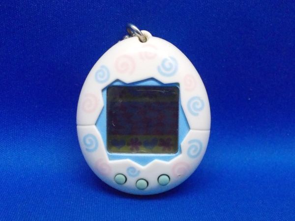 たまごっち うずまき 初代 白 ホワイト BANDAI 1997年 育成ゲーム LSI