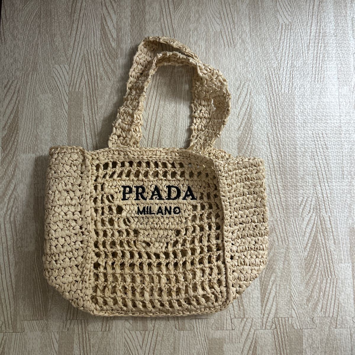 PRADAプラダ ラフィア カゴバッグ ナチュラルかご ベージュ トート