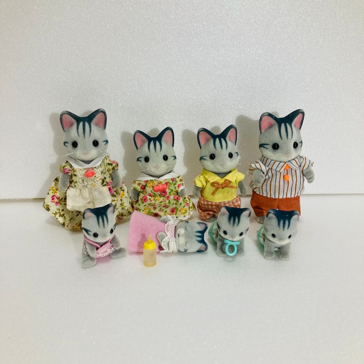 シルバニアファミリー グレイッシュネコファミリー 廃盤 旧 赤ちゃん