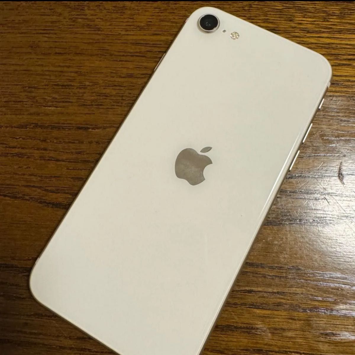 超美品】iPhone SE 第3世代 64GB スターライト SIMフリー バッテリー86