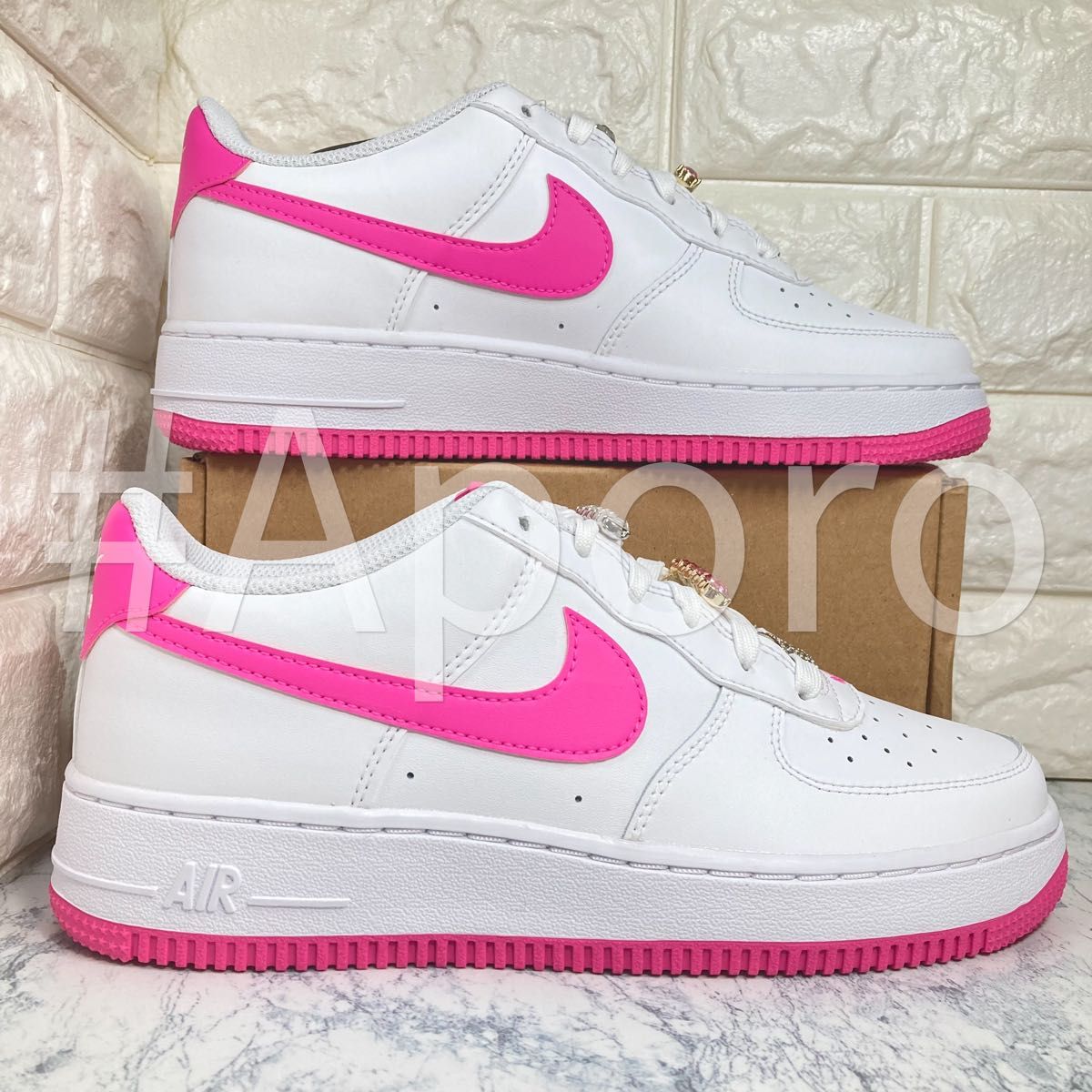 24 NIKE ナイキ AIR FORCE 1 エアフォース1 ピンク ダイヤ ホワイト
