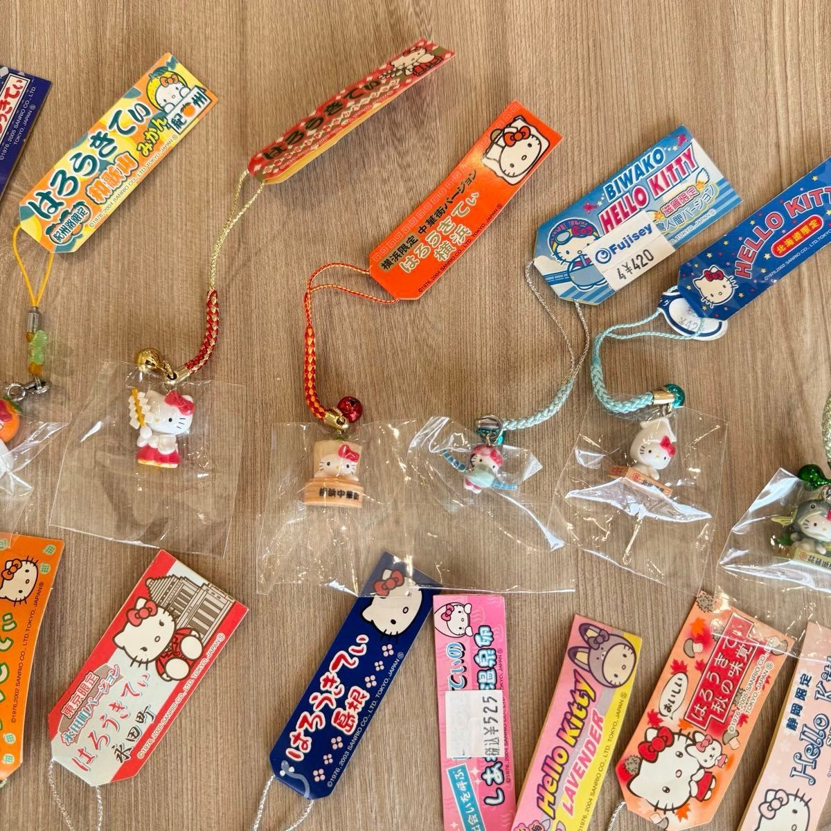 ご当地キティちゃん根付など150個セット HELLO KITTY根付 | 友禅工芸