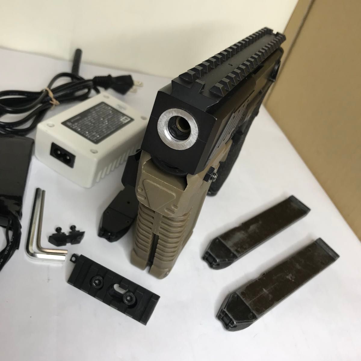 東京マルイ グロック18C電動 カスタム品マガジン3本+社外リポ