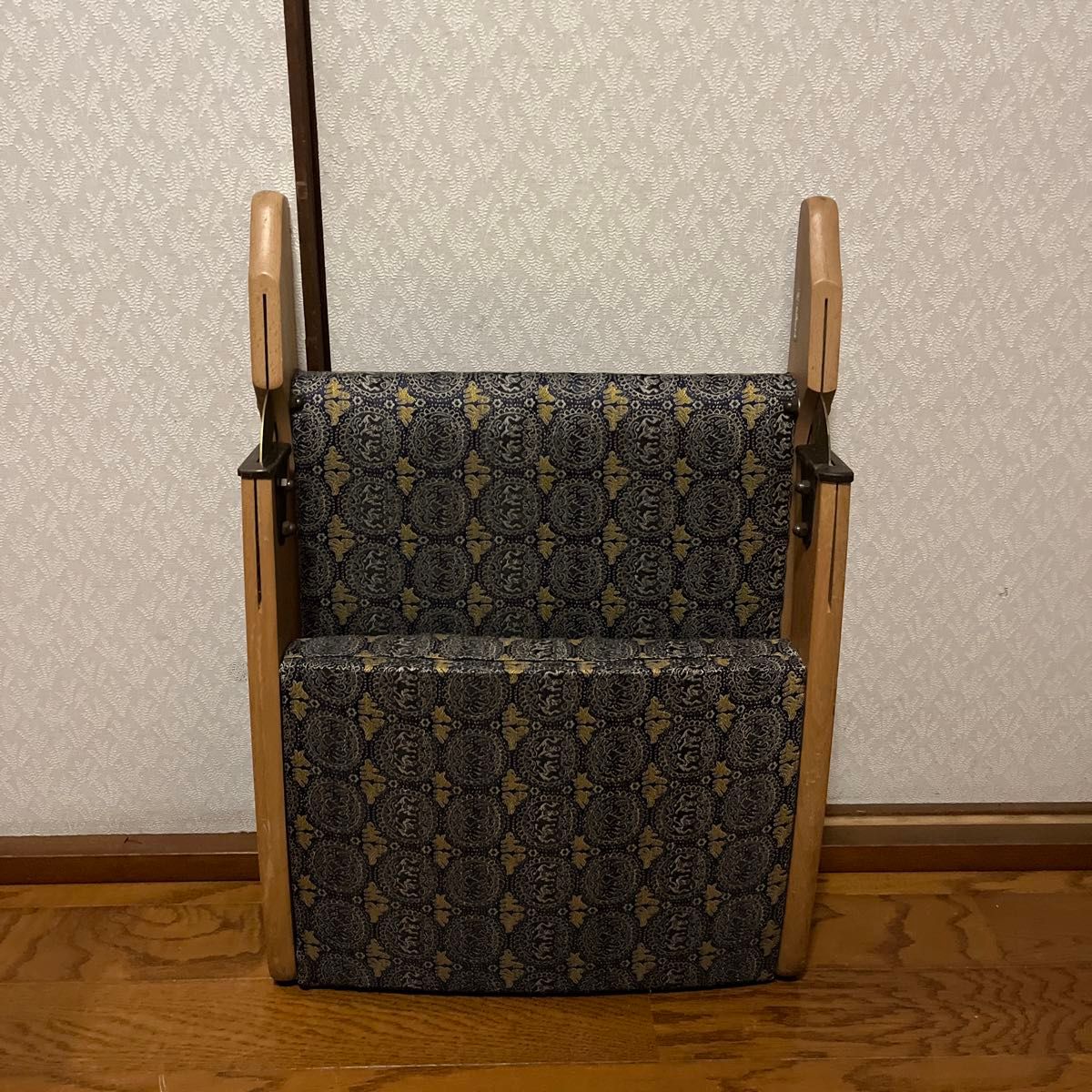 アンティーク】昭和レトロ hikari 折り畳み座椅子 和風 座敷椅子