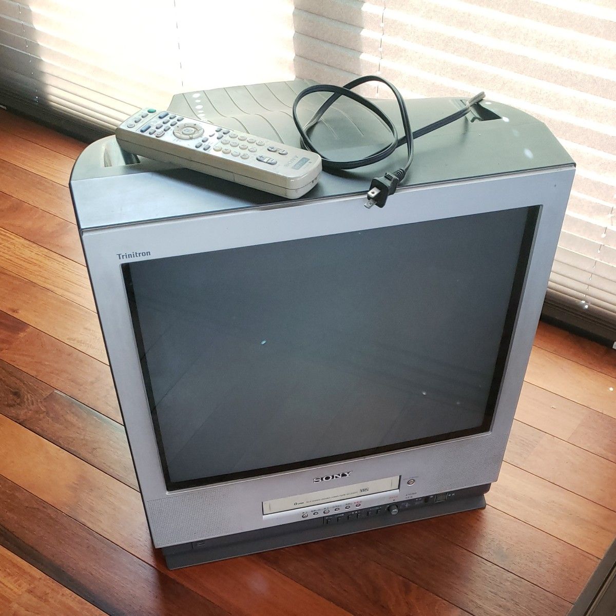 ブラウン管テレビ SONY ソニー トリニトロン テレビデオ 21型 KV