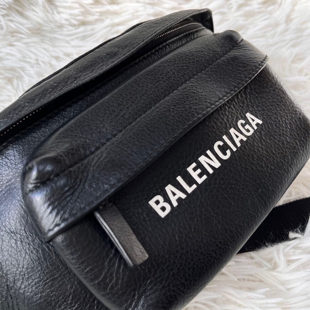 人気 現行ロゴ】バレンシアガ エブリデイ ウエストバッグ ボディバッグ