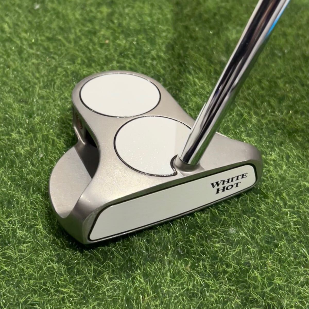 石川遼プロ使用モデル】34インチ オデッセイ ホワイトホット 2ボール