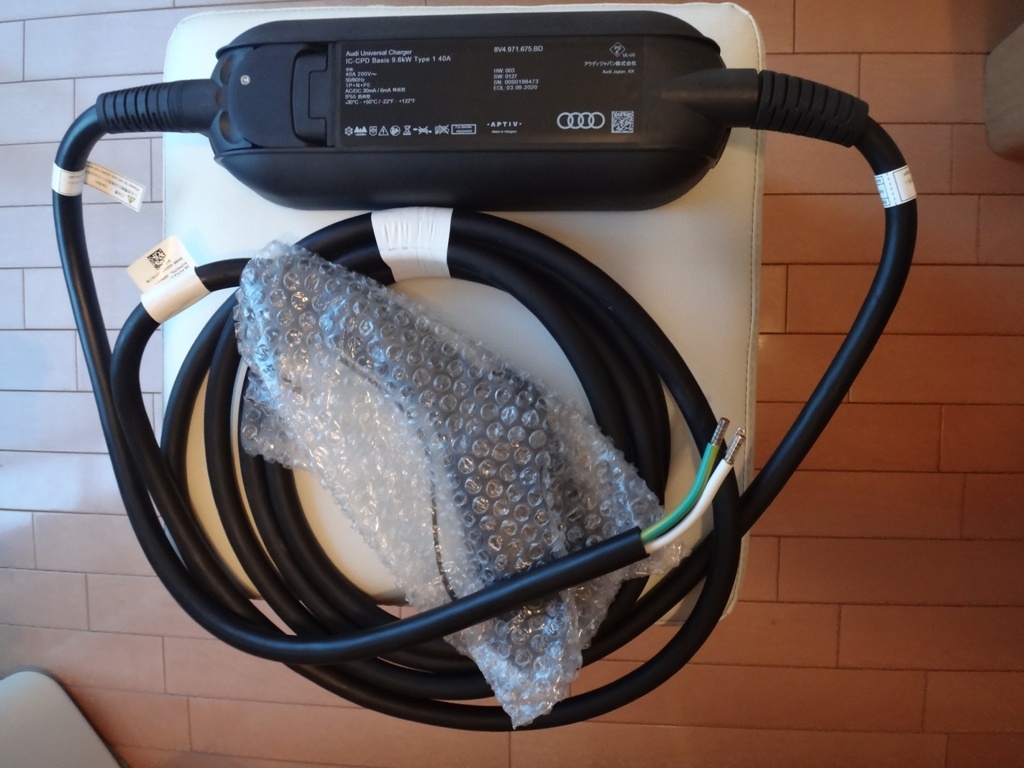 Yahoo!オークション - AUDI アウディ e-tron EV PHEV 純正充電ケーブル