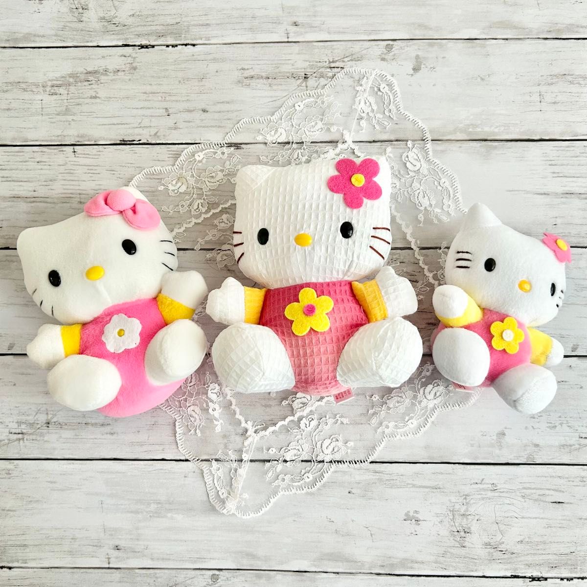 希少 レトロ ぬいぐるみ 3点セットハローキティ フラワー 1998/1999年