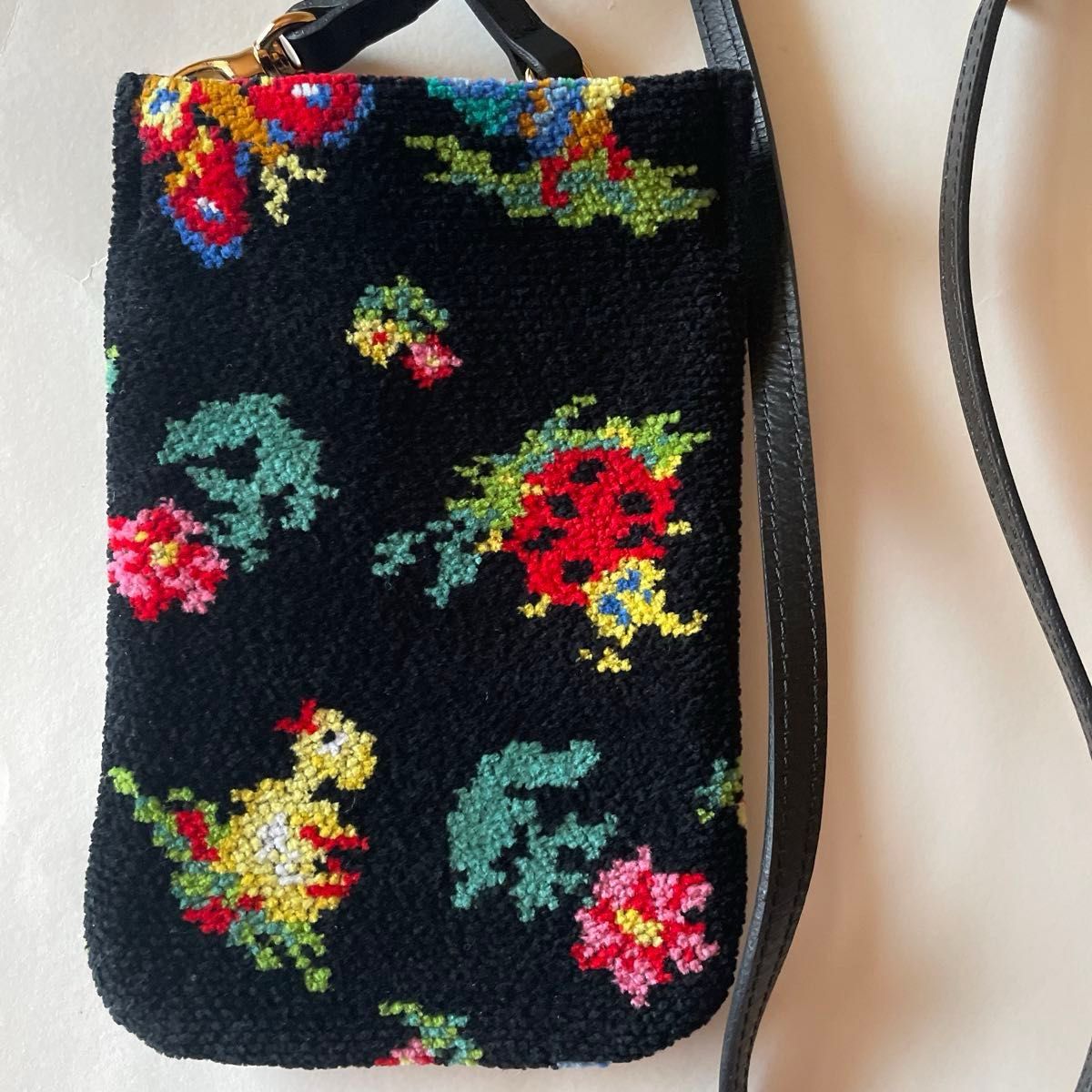 FEILER フェイラー スマホショルダー ハイジ ブラック｜Yahoo!フリマ