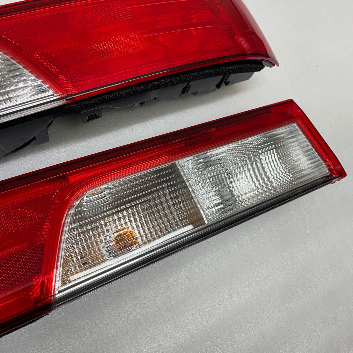 新車外し 極上 超美品 スズキ純正 DA17系 エブリィワゴン 純正LED