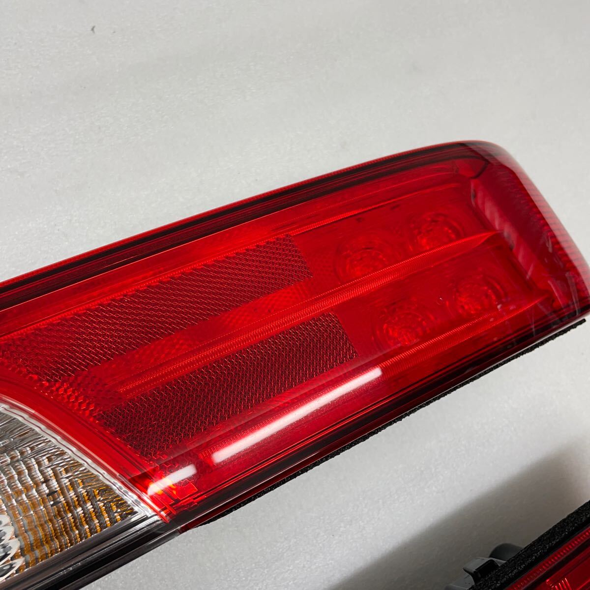 新車外し 極上 超美品 スズキ純正 DA17系 エブリィワゴン 純正LED