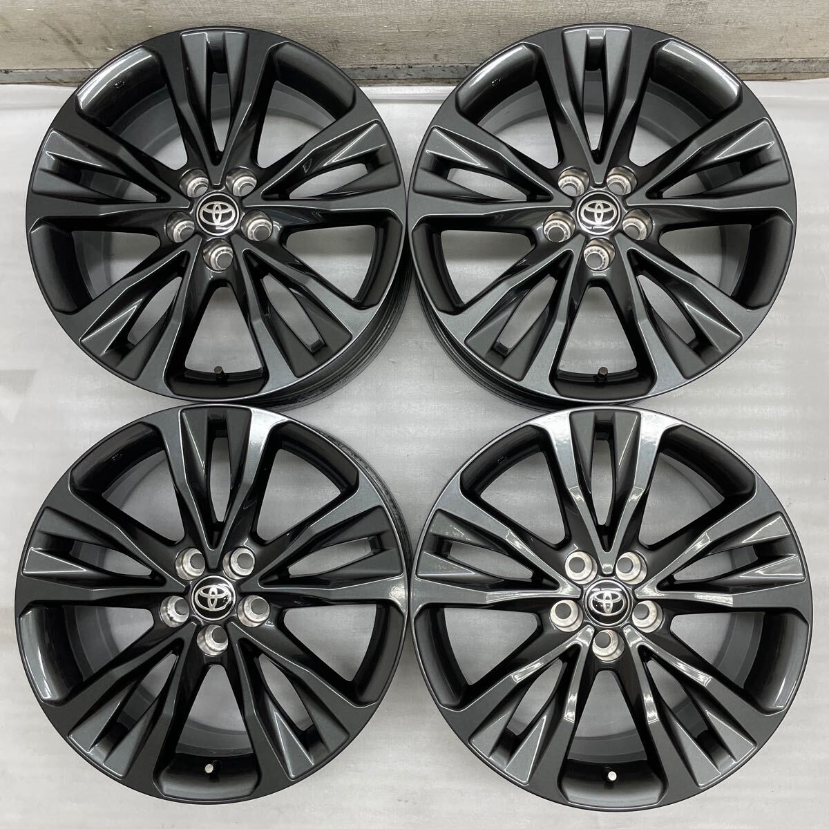 超美品 トヨタ純正 210系 カローラツーリング 17インチ 7 5J+50 4本SET