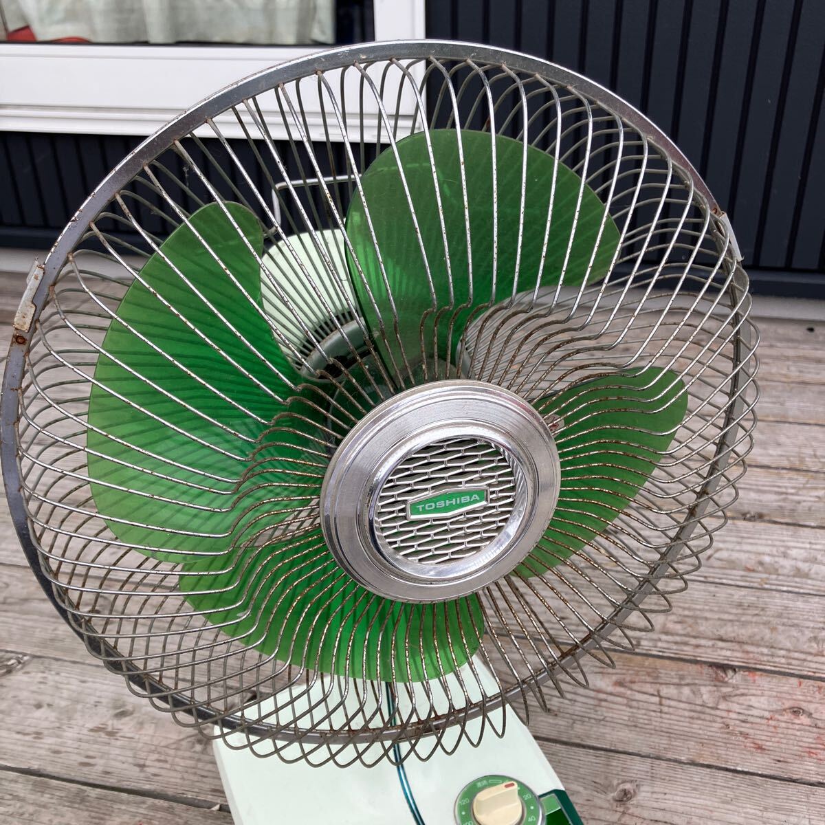 Yahoo!オークション - 昭和レトロ 東芝 F-131G レトロ扇風機 30cm 4枚